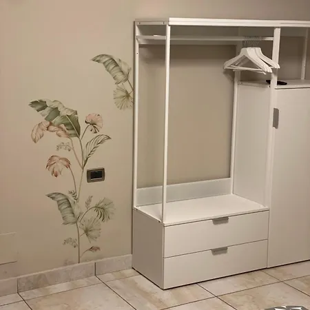 Affittasi Bilocale Bry Apartamento *