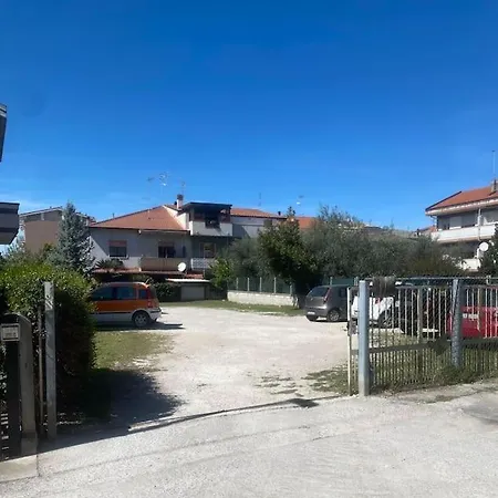Affittasi Bilocale Bry Apartamento
